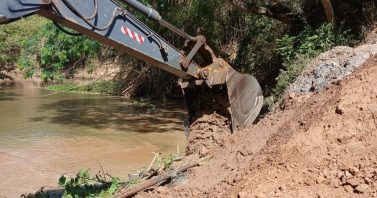Captação de água do rio Camanducaia recebe melhorias para fortalecer o abastecimento do município