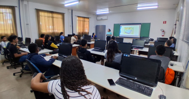 Alunos da Associação Príncipe Bernardo participam de palestra sobre serviços de saneamento básico